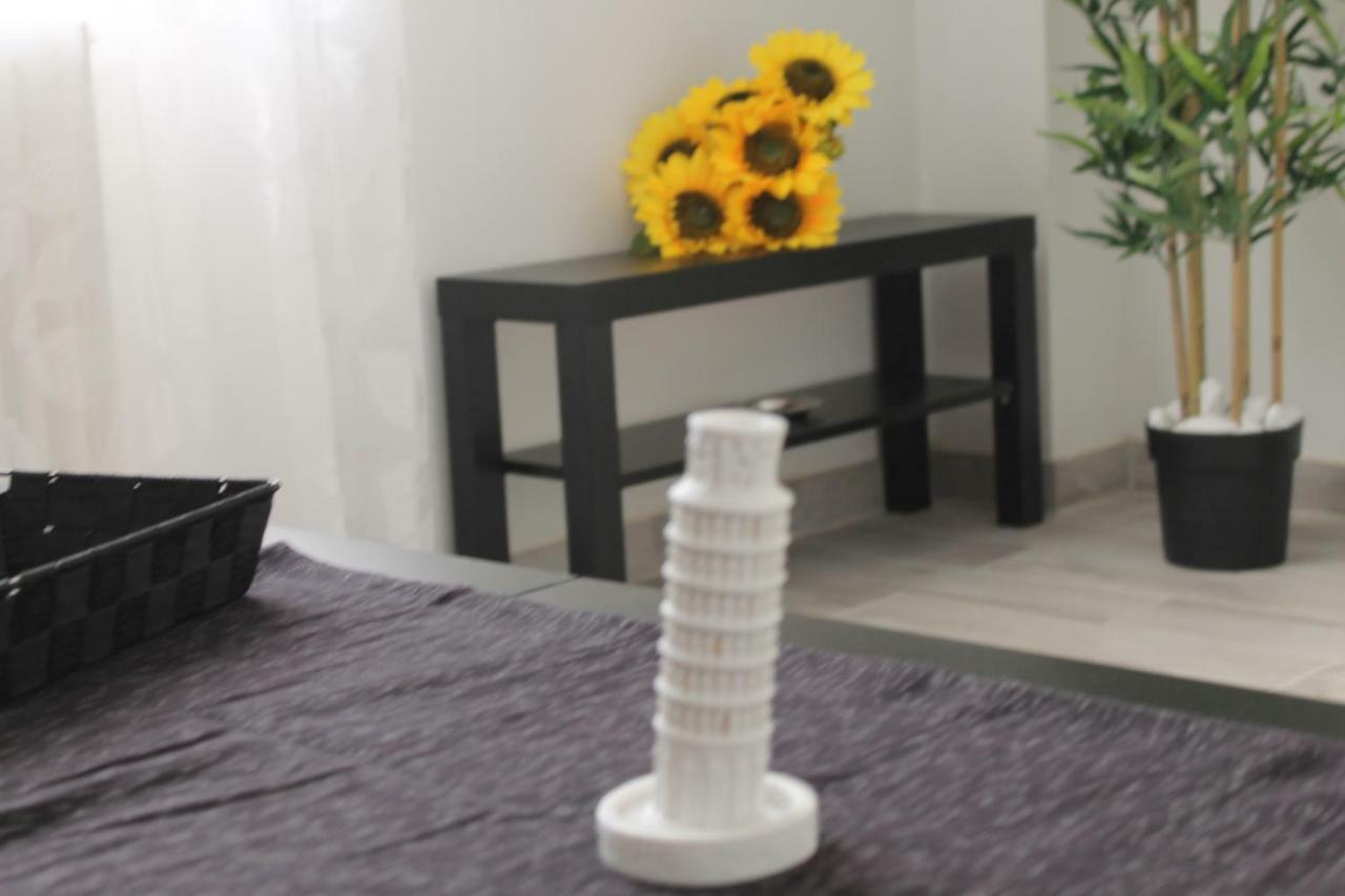 Pisa Apartment Tower ภายนอก รูปภาพ