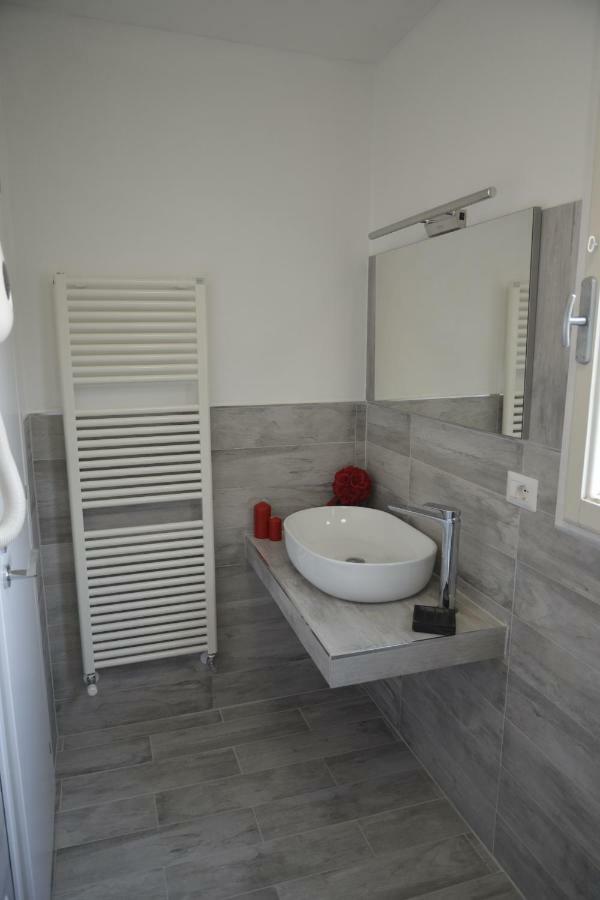 Pisa Apartment Tower ภายนอก รูปภาพ